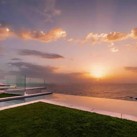 V&c Luxury Village *