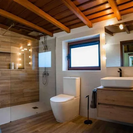 V&c Luxury Village